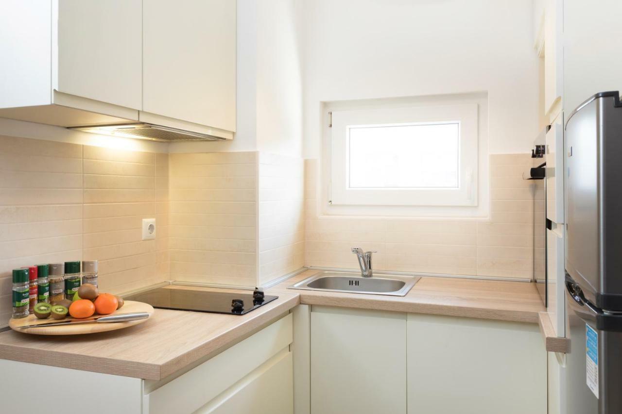 Cute And Sunny Studio In Zagreb With Balcony & Free Parking Екстериор снимка