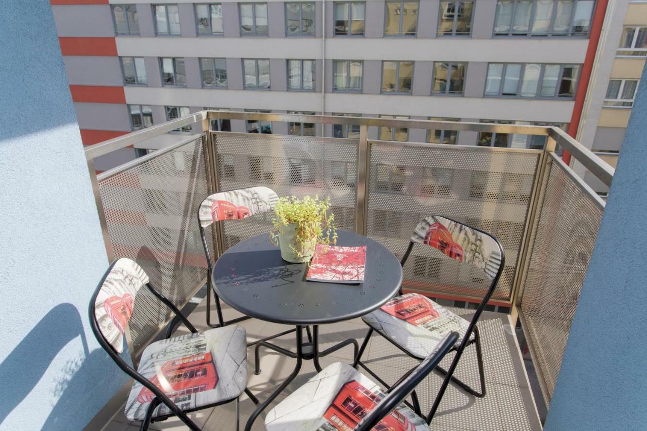 Cute And Sunny Studio In Zagreb With Balcony & Free Parking Екстериор снимка