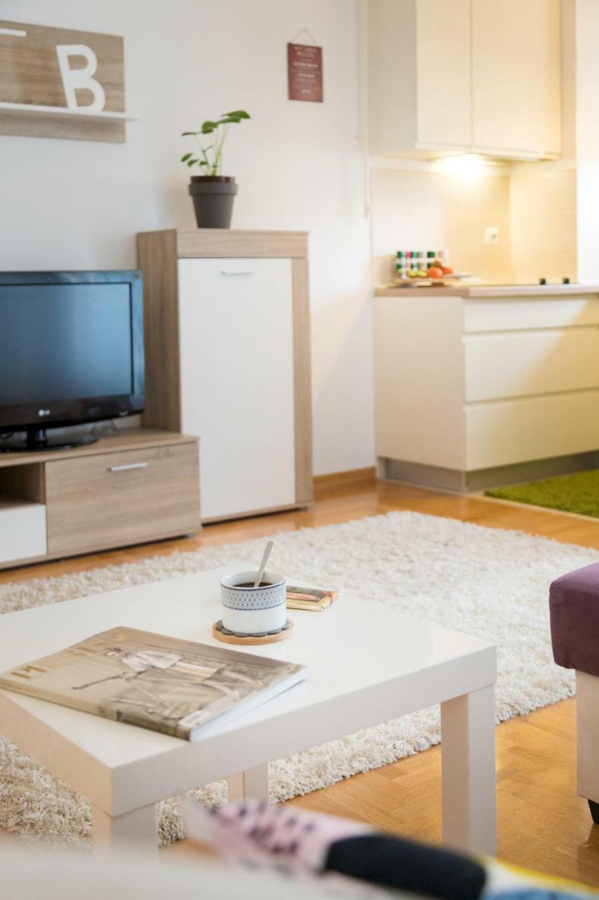 Cute And Sunny Studio In Zagreb With Balcony & Free Parking Екстериор снимка