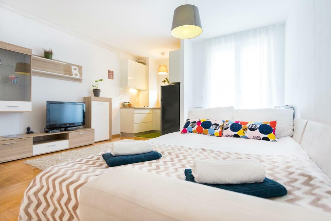 Cute And Sunny Studio In Zagreb With Balcony & Free Parking Екстериор снимка