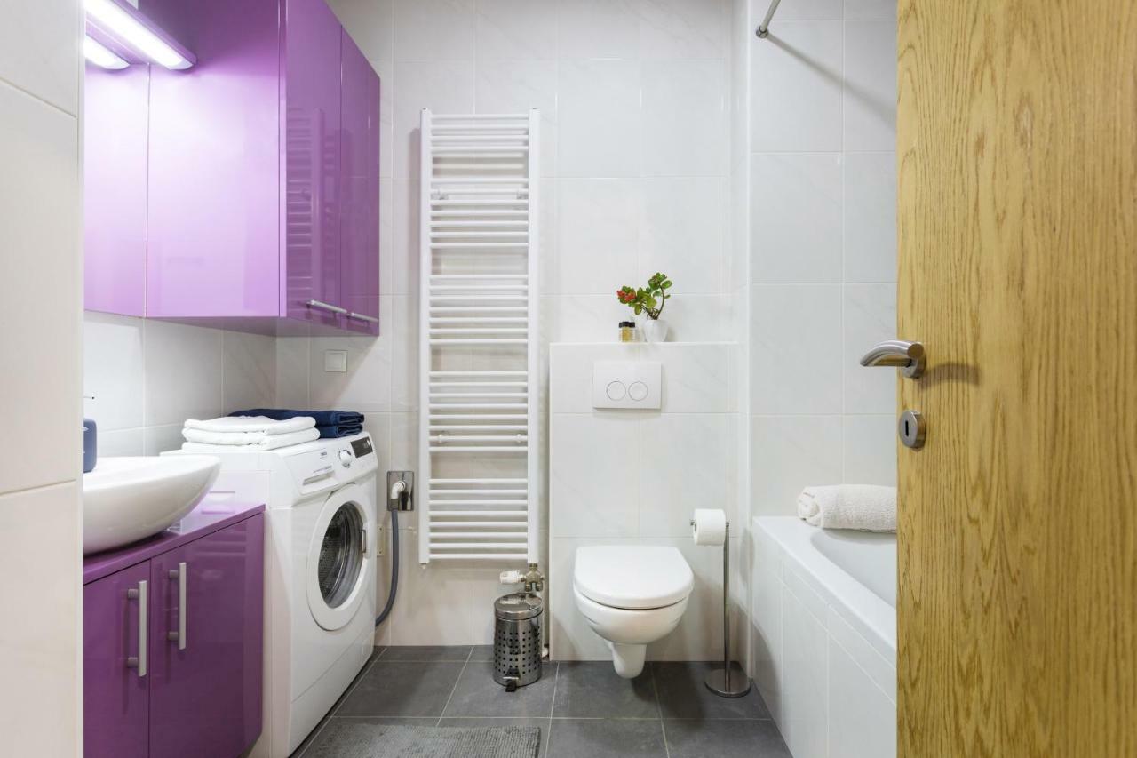 Cute And Sunny Studio In Zagreb With Balcony & Free Parking Екстериор снимка