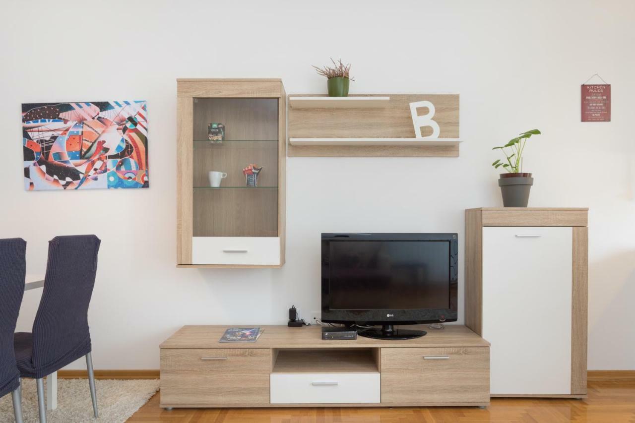 Cute And Sunny Studio In Zagreb With Balcony & Free Parking Екстериор снимка